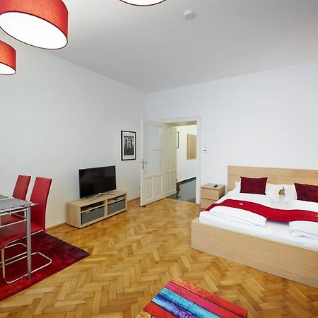 Stadthalle - Familycityapartment Wien Exteriör bild